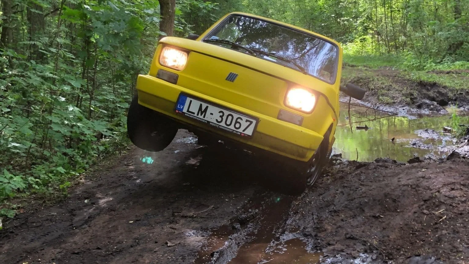 Fiat 126 Offroad Challenge i Riga