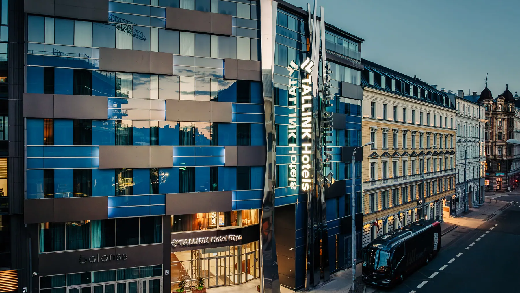 Tallink Hotel Riga sett utenfra i sentrum av Riga