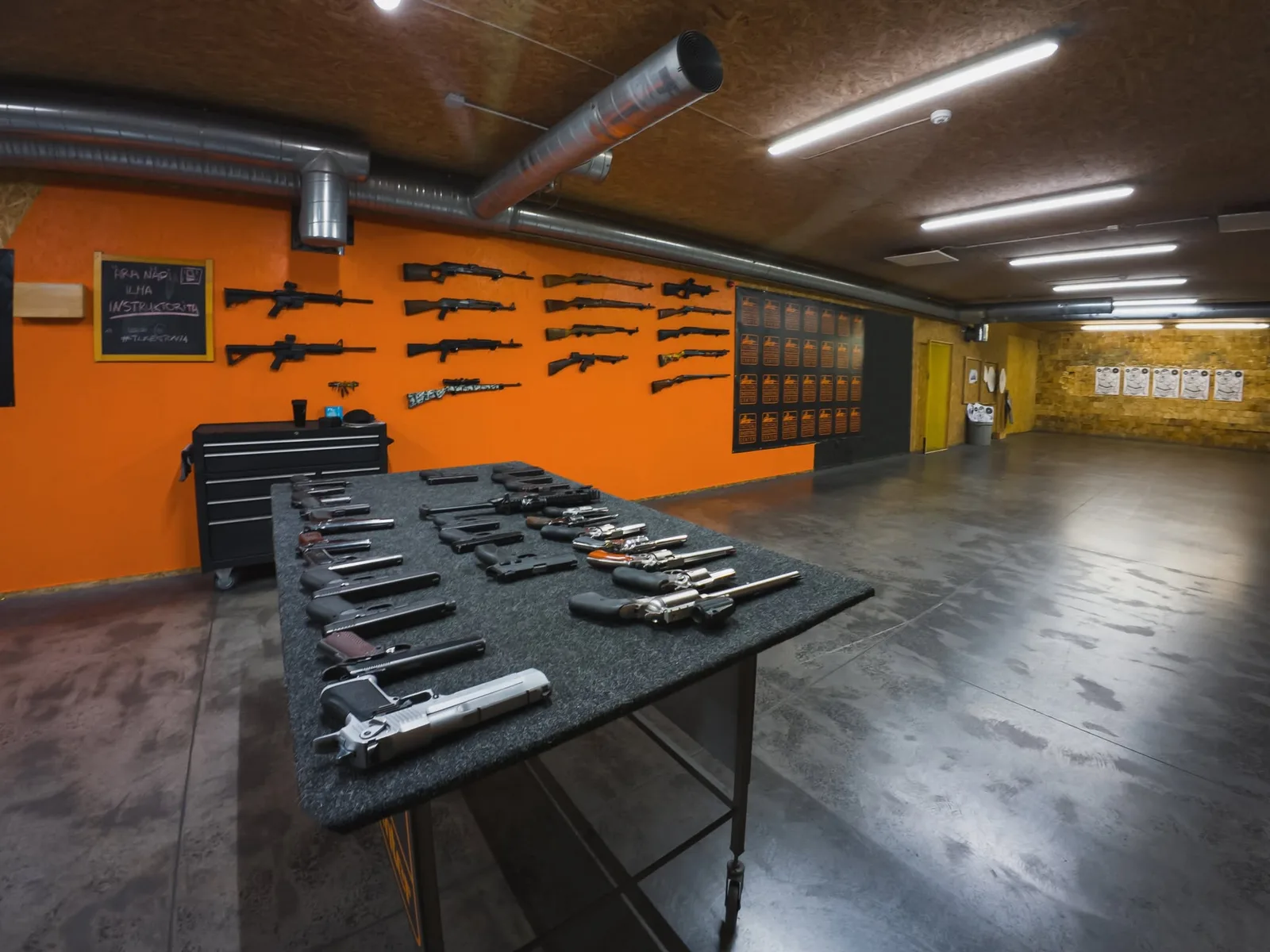 Skyting med Kalashnikov